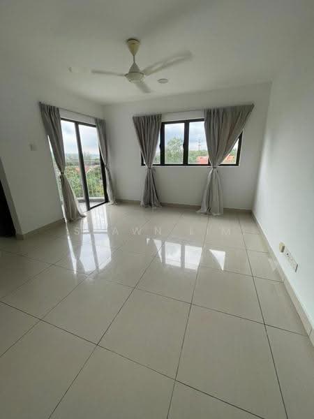Kediaman Servis untuk Disewa di Maisson - Shawn Lim - Living Room - PropertyGuru.com.my
