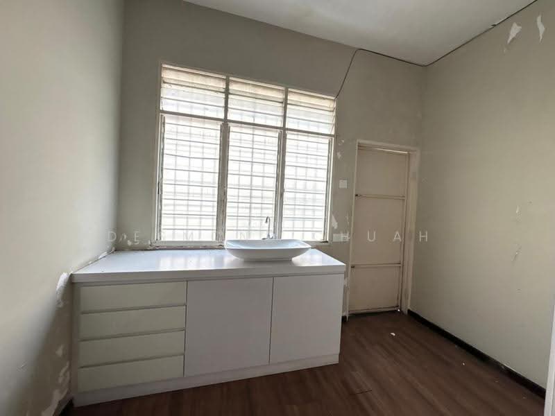 Kedai untuk Disewa di Nibong Tebal (Penang) - Desmond Chuah - Bathroom - PropertyGuru.com.my