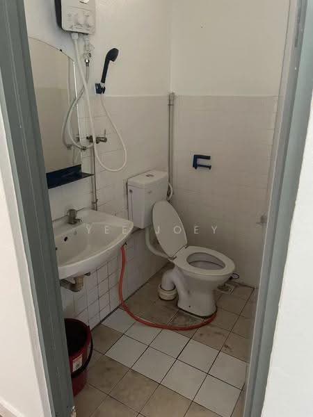 Pangsapuri untuk Disewa di Mewah Court - Yee Joey - Bathroom - PropertyGuru.com.my