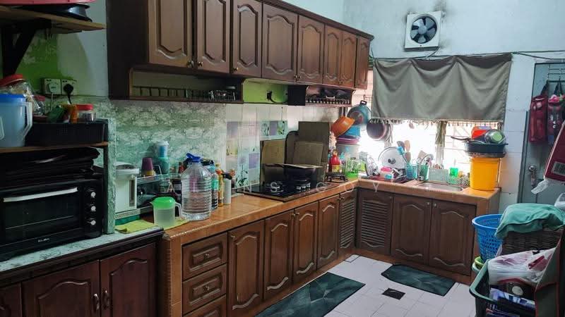 Rumah Teres 2-Tingkat untuk Dijual di Taman Sri Mewah (Klang) - Aimns Goy - Kitchen - PropertyGuru.com.my