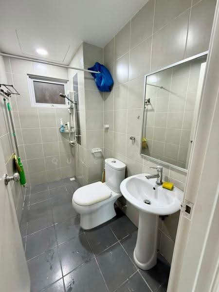 Condominium for Rent at The Peak Residences - Quvee Ooi - Bathroom - PropertyGuru.com.my
