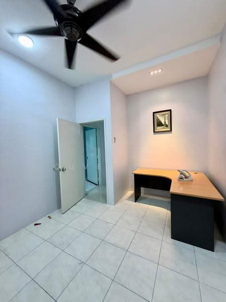 Condominium for Rent at The Peak Residences - Quvee Ooi - Study - PropertyGuru.com.my