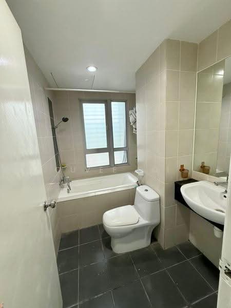 Condominium for Rent at The Peak Residences - Quvee Ooi - Bathroom - PropertyGuru.com.my