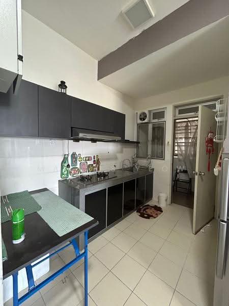 Apartment for Rent at Kalista Residence - Marcus Yeow - Kitchen - PropertyGuru.com.my