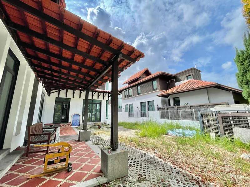 Bungalow House untuk Dijual di Bukit Jelutong (Shah Alam) - Nur Alia Omar - Exterior - PropertyGuru.com.my