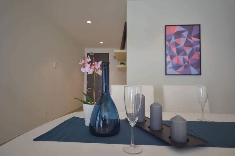 Kediaman Servis untuk Dijual di Pearl Suria - CJ Lee - Dining Room - PropertyGuru.com.my
