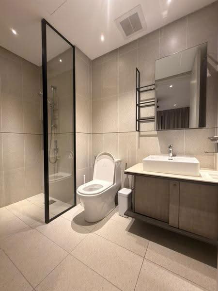Service Residence for Rent at Millerz Square Serviced Residence - Lawrence Law - Bathroom - PropertyGuru.com.my