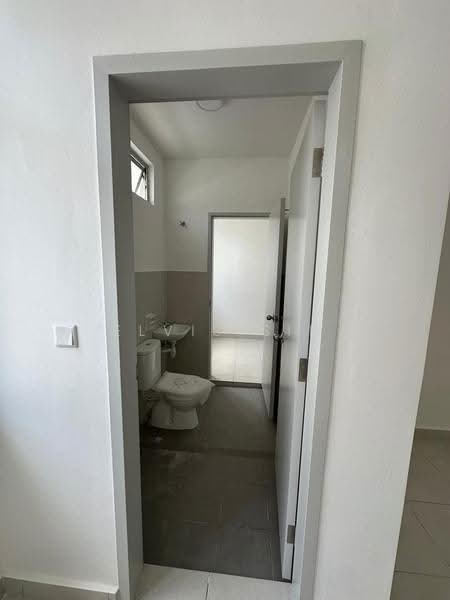 Rumah Teres untuk Disewa di Pasir Gudang (Johor) - Elvis Sim - Bathroom - PropertyGuru.com.my