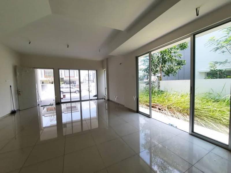 2-storey Terraced House for Sale in Sungai Buloh (Selangor) - Tiffany Yang - Living Room - PropertyGuru.com.my