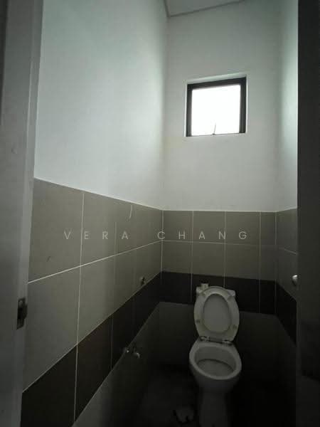 Kedai untuk Dijual di Taman Industri Jaya (Skudai) - Vera Chang - Bathroom - PropertyGuru.com.my