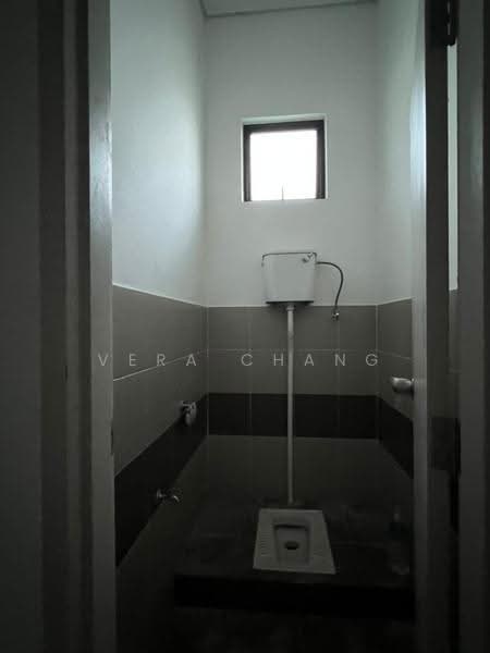 Kedai untuk Dijual di Taman Industri Jaya (Skudai) - Vera Chang - Bathroom - PropertyGuru.com.my