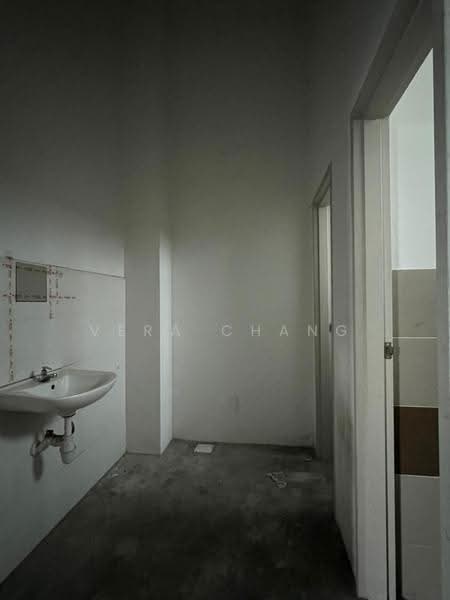 Kedai untuk Dijual di Taman Industri Jaya (Skudai) - Vera Chang - Bathroom - PropertyGuru.com.my