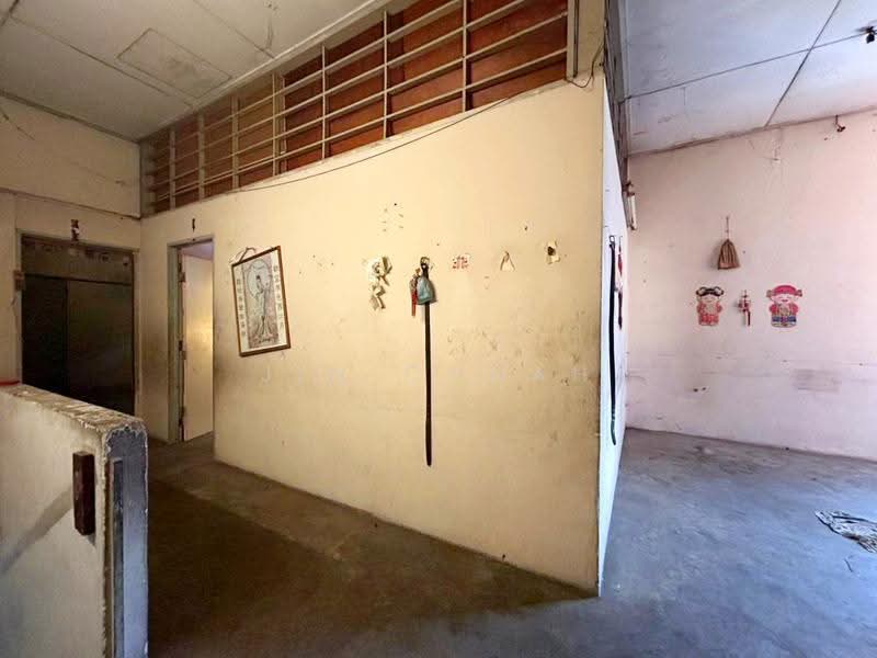 Shop for Rent in Jelutong (Penang) - Jin Chuah - Interior - PropertyGuru.com.my