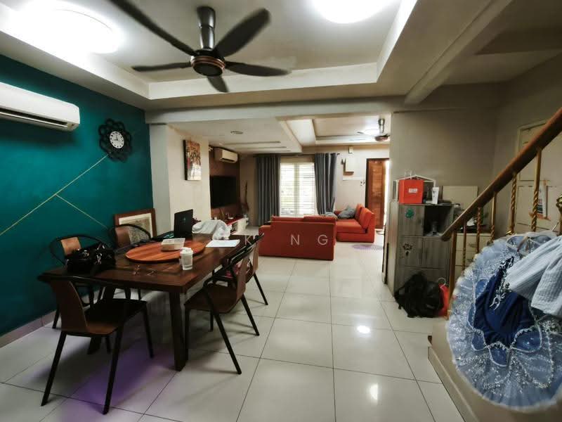 Rumah Teres 2-Tingkat untuk Dijual di Bandar Damai Perdana (Cheras) - CK Ng - Living Room - PropertyGuru.com.my