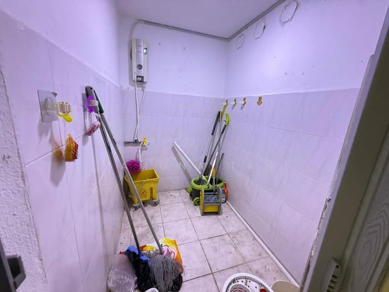 Shop for Rent in Gajah Berang (Melaka City) - Ramona Tan - Interior - PropertyGuru.com.my