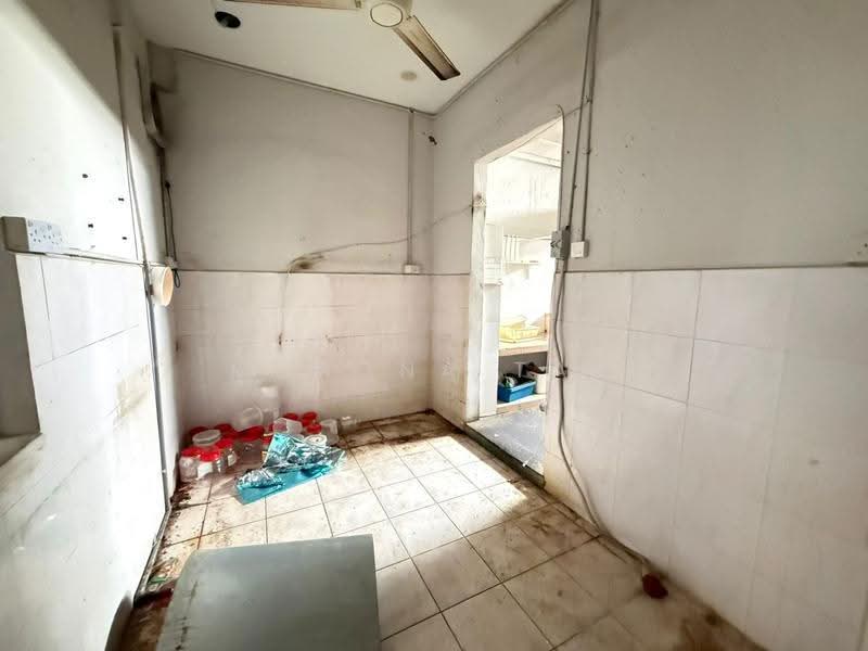 Shop for Rent in Gajah Berang (Melaka City) - Ramona Tan - Interior - PropertyGuru.com.my