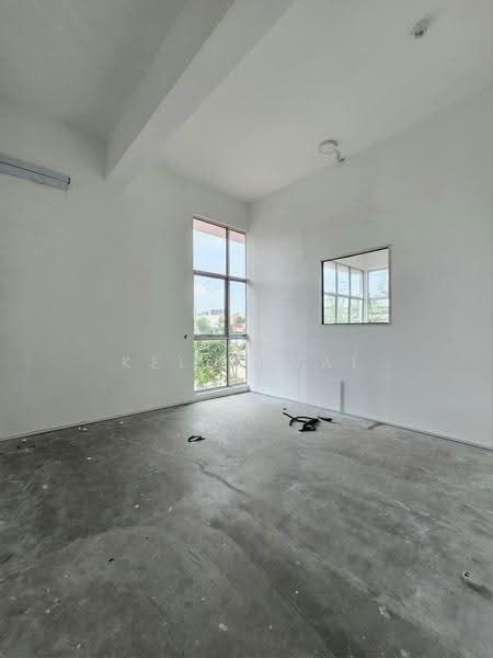 Semi-D Factory for Rent in Taman Perindustrian Permas Jaya (Masai) - Kelly Wai - Interior - PropertyGuru.com.my