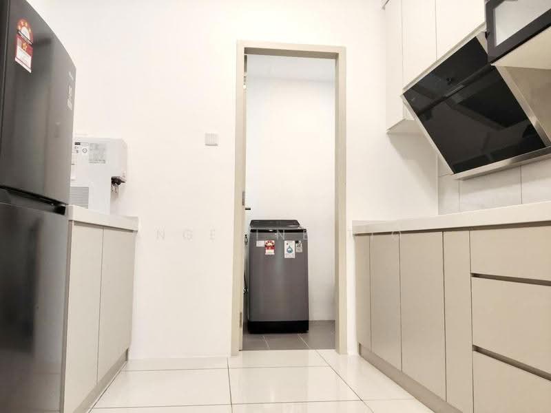 Kediaman Servis untuk Disewa di Vivo Executive Apartment - Angeline Tio - Kitchen - PropertyGuru.com.my