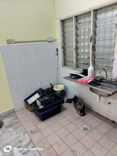 Rumah Teres untuk Dijual di Semenyih (Selangor) - Jing Xiong Lim - Kitchen - PropertyGuru.com.my