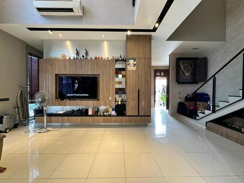 Semi-Detached House for Sale in Setia Alam (Selangor) - Jess Tee - Living Room - PropertyGuru.com.my
