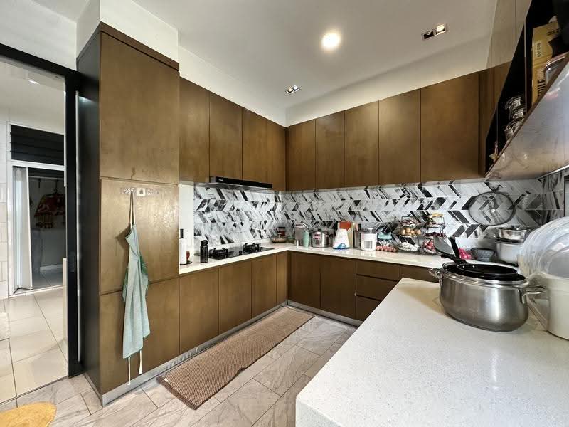 Semi-Detached House for Sale in Setia Alam (Selangor) - Jess Tee - Kitchen - PropertyGuru.com.my