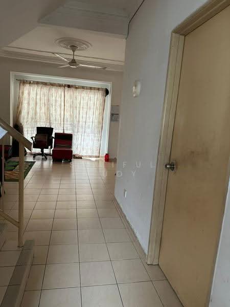 2-storey Terraced House for Sale in Saujana Utama 3 (Ijok) - Shaiful Rudy - Living Room - PropertyGuru.com.my