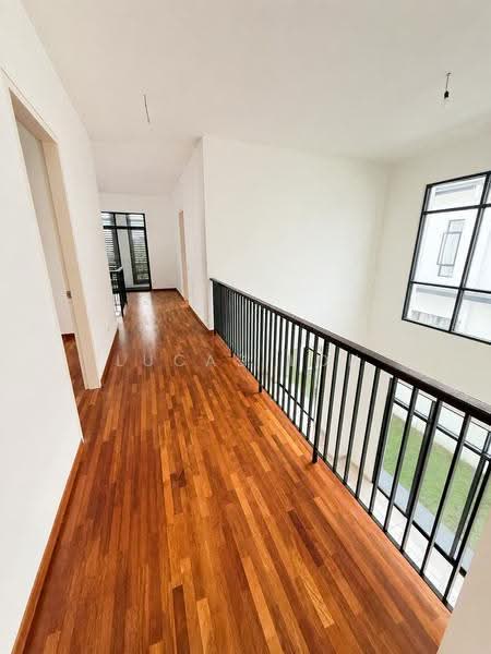 Bungalow House untuk Dijual di Kuala Selangor (Selangor) - Lucas Loh - Corridor - PropertyGuru.com.my
