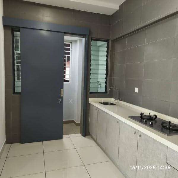 Condominium for Sale at Ascenda Residence @ Skyarena - ZX KHO - Kitchen - PropertyGuru.com.my