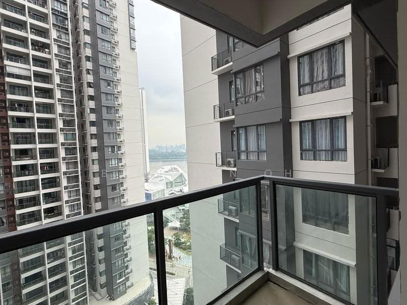 Kediaman Servis untuk Disewa di R&F Princess Cove Phase 1 - Benjamin Oh - Balcony - PropertyGuru.com.my