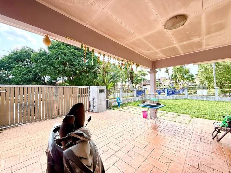 2-storey Terraced House for Sale in Bandar Sunway Semenyih (Semenyih) - Azli Ibrahim - Exterior - PropertyGuru.com.my