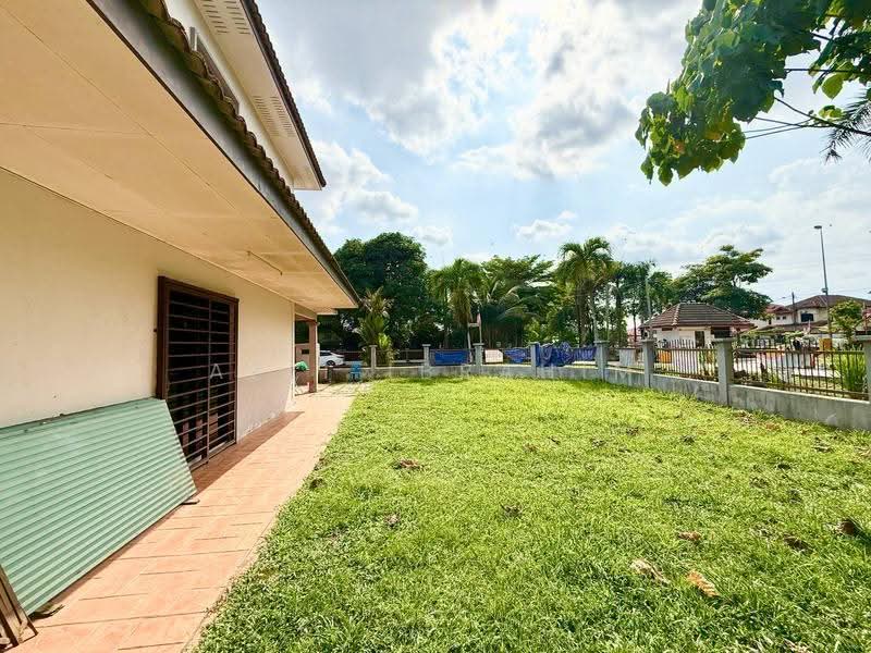 2-storey Terraced House for Sale in Bandar Sunway Semenyih (Semenyih) - Azli Ibrahim - Exterior - PropertyGuru.com.my