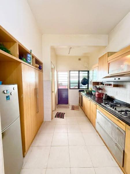 2-storey Terraced House for Sale in Bandar Sunway Semenyih (Semenyih) - Azli Ibrahim - Kitchen - PropertyGuru.com.my