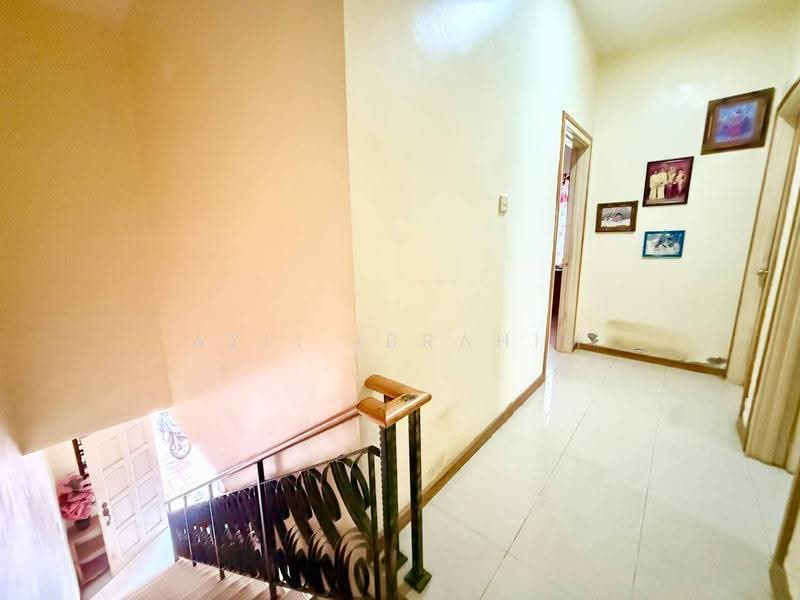 2-storey Terraced House for Sale in Bandar Sunway Semenyih (Semenyih) - Azli Ibrahim - Corridor - PropertyGuru.com.my