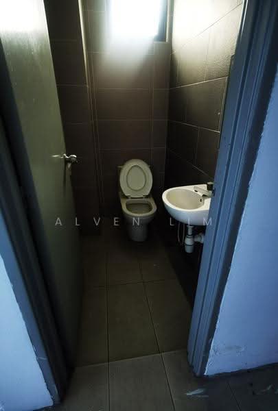 Komersial Berkembar untuk Dijual di Setia Alam (Selangor) - Alven Lim - Bathroom - PropertyGuru.com.my