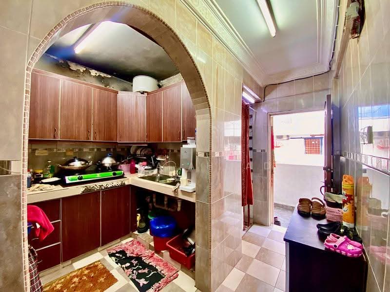 Flat for Sale at Desa Tasik Fasa 6B - Riza Ahmad - Kitchen - PropertyGuru.com.my