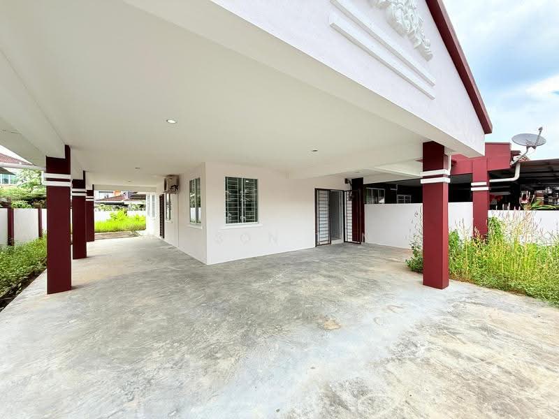 Rumah Teres 2-Tingkat untuk Dijual di Batu Kawa (Kuching) - Wilson Ting - Exterior - PropertyGuru.com.my