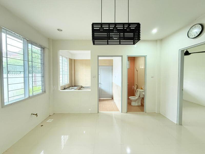 Rumah Teres 2-Tingkat untuk Dijual di Batu Kawa (Kuching) - Wilson Ting - Kitchen - PropertyGuru.com.my
