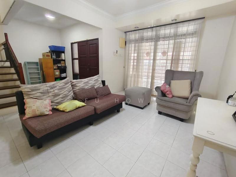 Rumah Teres 2-Tingkat untuk Dijual di Taman Idaman (Simpang Ampat) - FU HOW - Living Room - PropertyGuru.com.my
