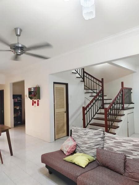 Rumah Teres 2-Tingkat untuk Dijual di Taman Idaman (Simpang Ampat) - FU HOW - Living Room - PropertyGuru.com.my