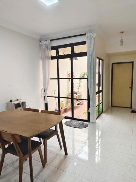 Rumah Teres 2-Tingkat untuk Dijual di Taman Idaman (Simpang Ampat) - FU HOW - Dining Room - PropertyGuru.com.my