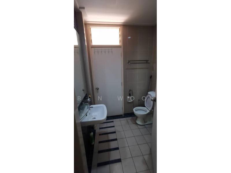 Kondominium untuk Dijual di Desa Impiana - Ben Woo - Bathroom - PropertyGuru.com.my