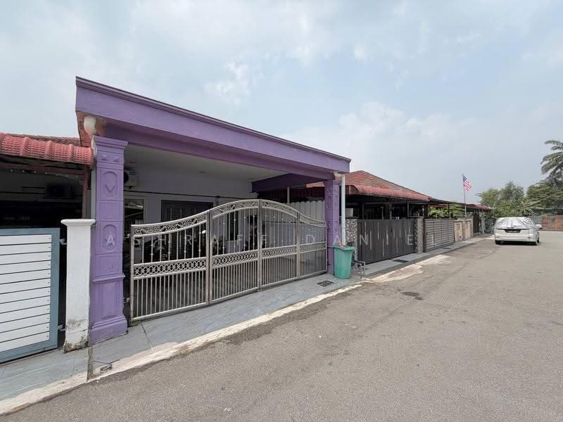 Rumah Teres 1-Tingkat untuk Dijual di Taman Desa Baiduri (Kapar) - Ashraff Daniel - Exterior - PropertyGuru.com.my
