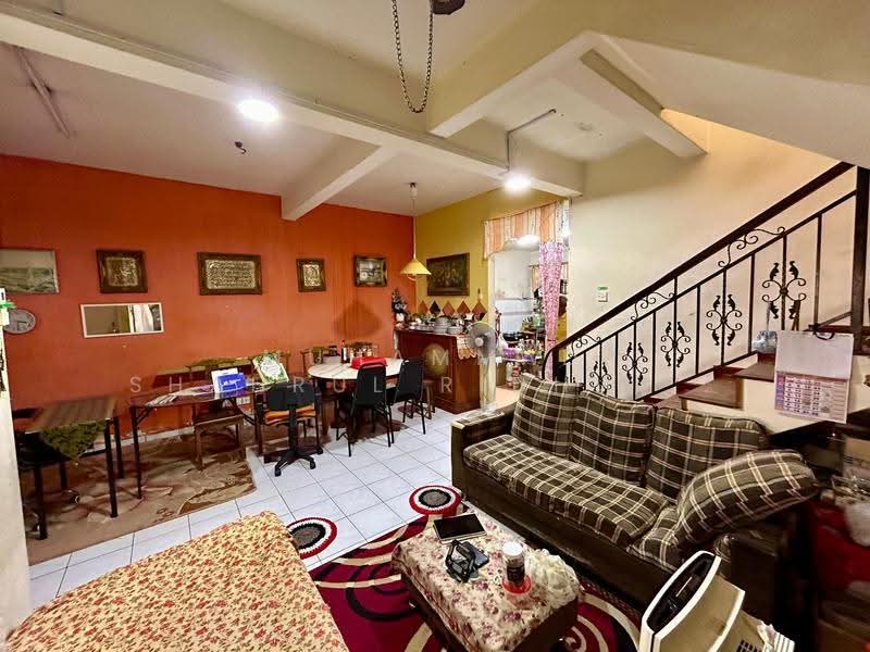 2-storey Terraced House for Sale in Bandar Tasik Kesuma (Beranang) - Muhammad Shahrul Ridhwan Mehamad Nasir - Living Room - PropertyGuru.com.my