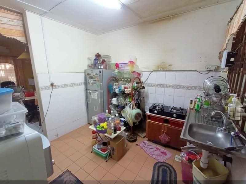 2-storey Terraced House for Sale in Bandar Tasik Kesuma (Beranang) - Muhammad Shahrul Ridhwan Mehamad Nasir - Kitchen - PropertyGuru.com.my