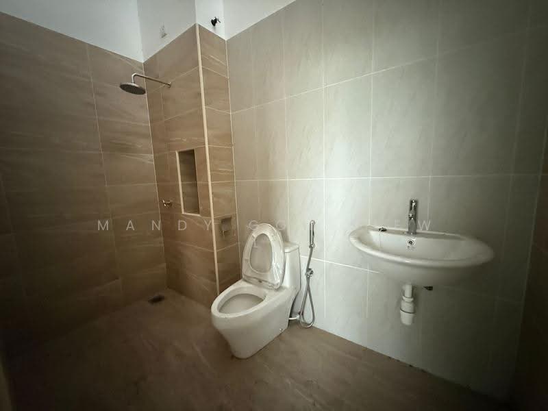 Cluster House for Sale in Johor Bahru (Johor) - Mandy Goh Siew Li - Bathroom - PropertyGuru.com.my