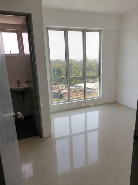 Service Residence for Sale at Silk Residence - Mohd Ridzuan - Bathroom - PropertyGuru.com.my