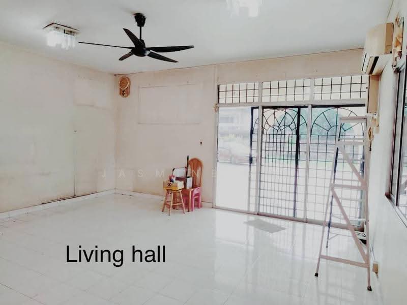 Bungalow House untuk Dijual di Taman Kepong (Kepong) - Jasmine Ong - Living Room - PropertyGuru.com.my