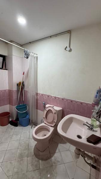 Rumah Teres 2.5-Tingkat untuk Dijual di Johor Bahru (Johor) - Gemma Wong - Bathroom - PropertyGuru.com.my
