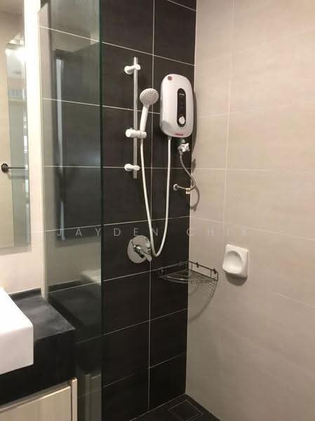 Kondominium untuk Disewa di Queensville - Jayden Chik - Bathroom - PropertyGuru.com.my