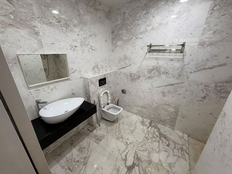Kediaman Servis untuk Dijual di Arte S - Cy Issac Lee - Bathroom - PropertyGuru.com.my